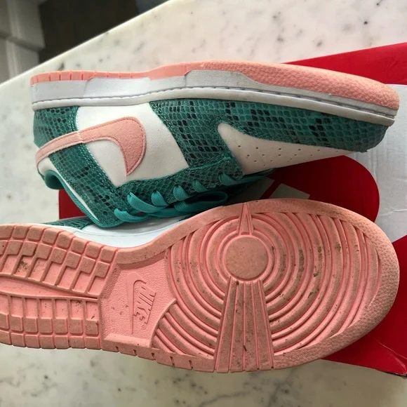 Nike Dunk Low ME washed teal/bleached coral snakeskin - Picture 7 of 8